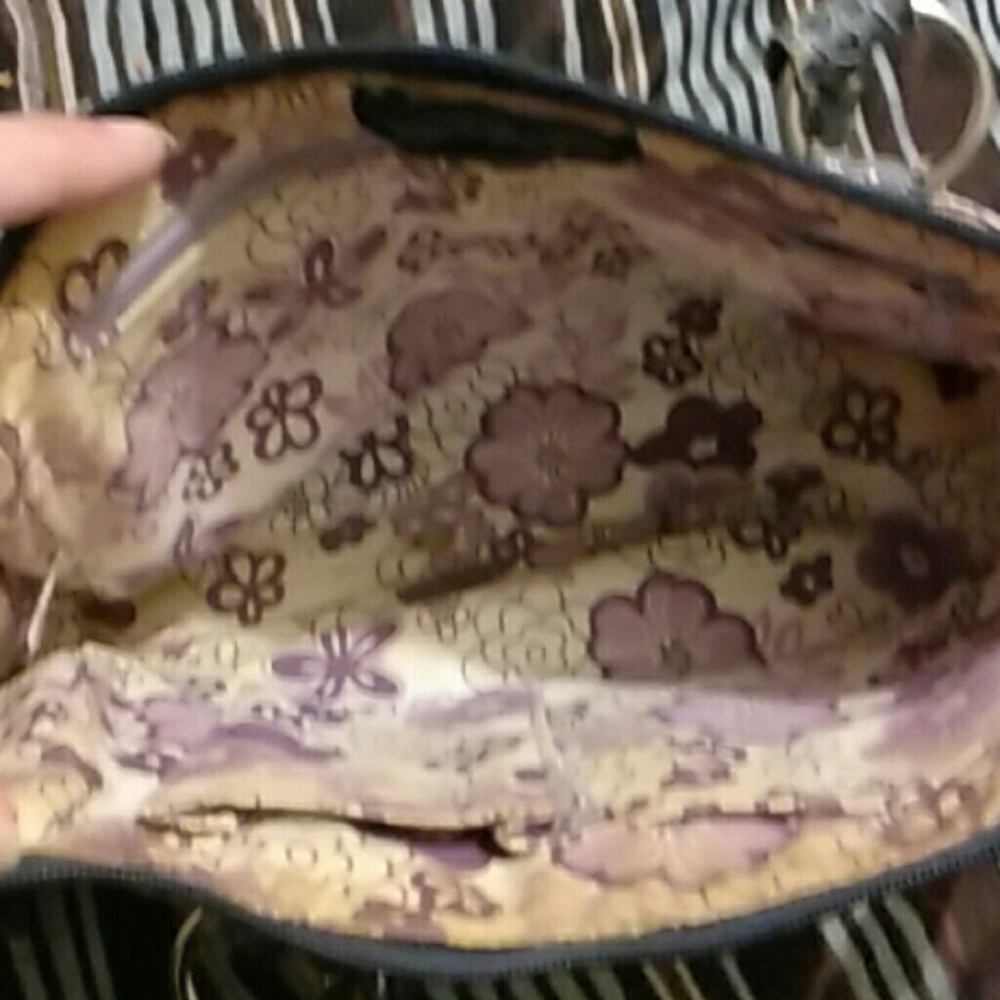 Purse - Picture 2 of 4